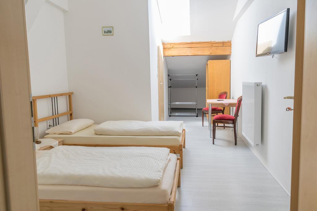 Landgasthof Doldewirt Bernbeuren Chambre photo